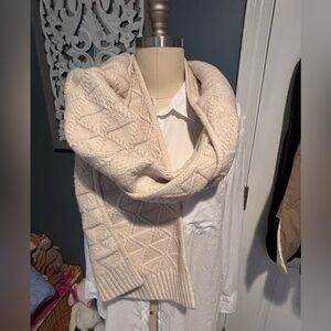 LOVE & LORE Knit Scarf
